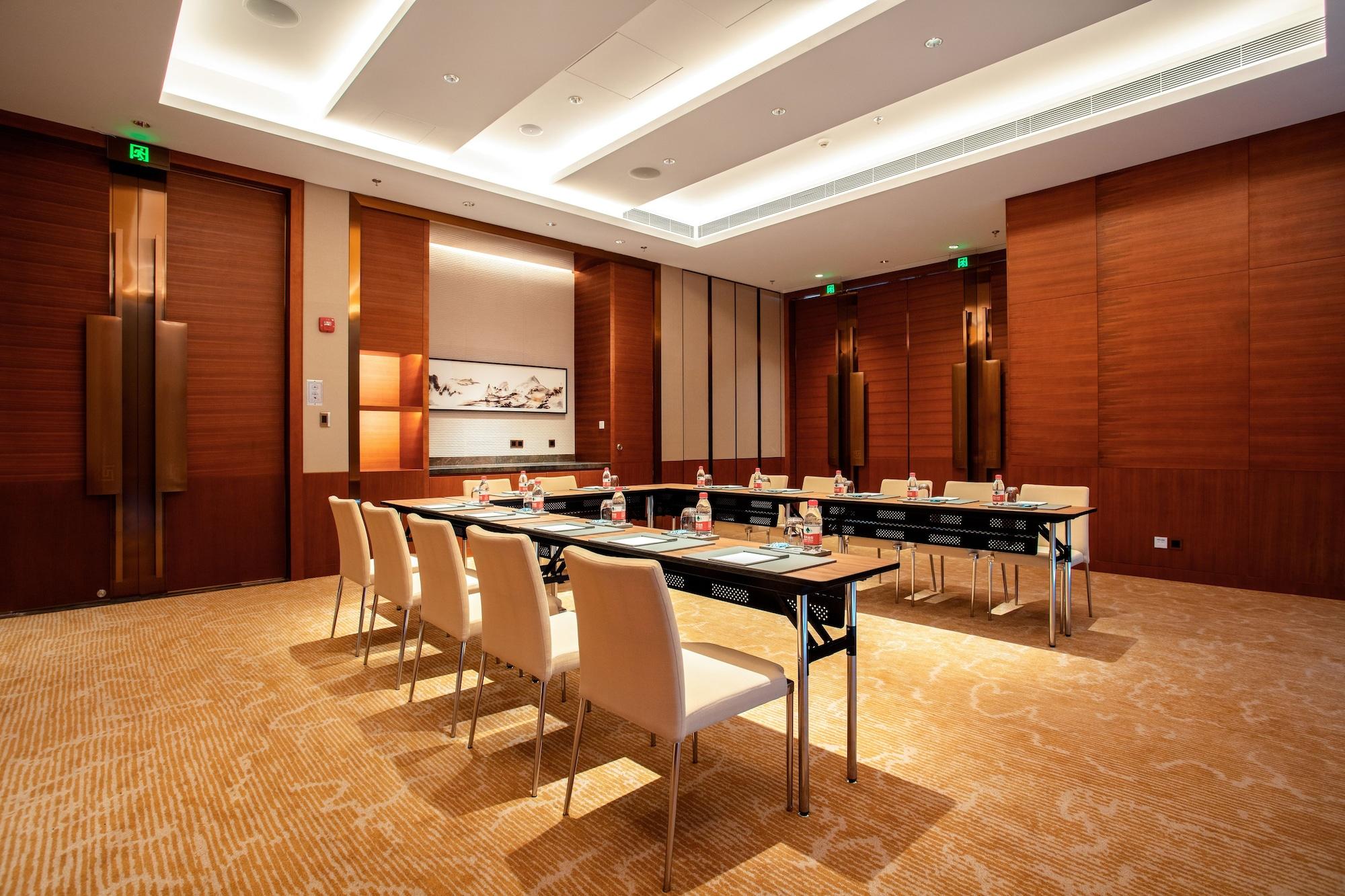 Готель Hyatt Regency Zhenjiang Чженьцзян Екстер'єр фото