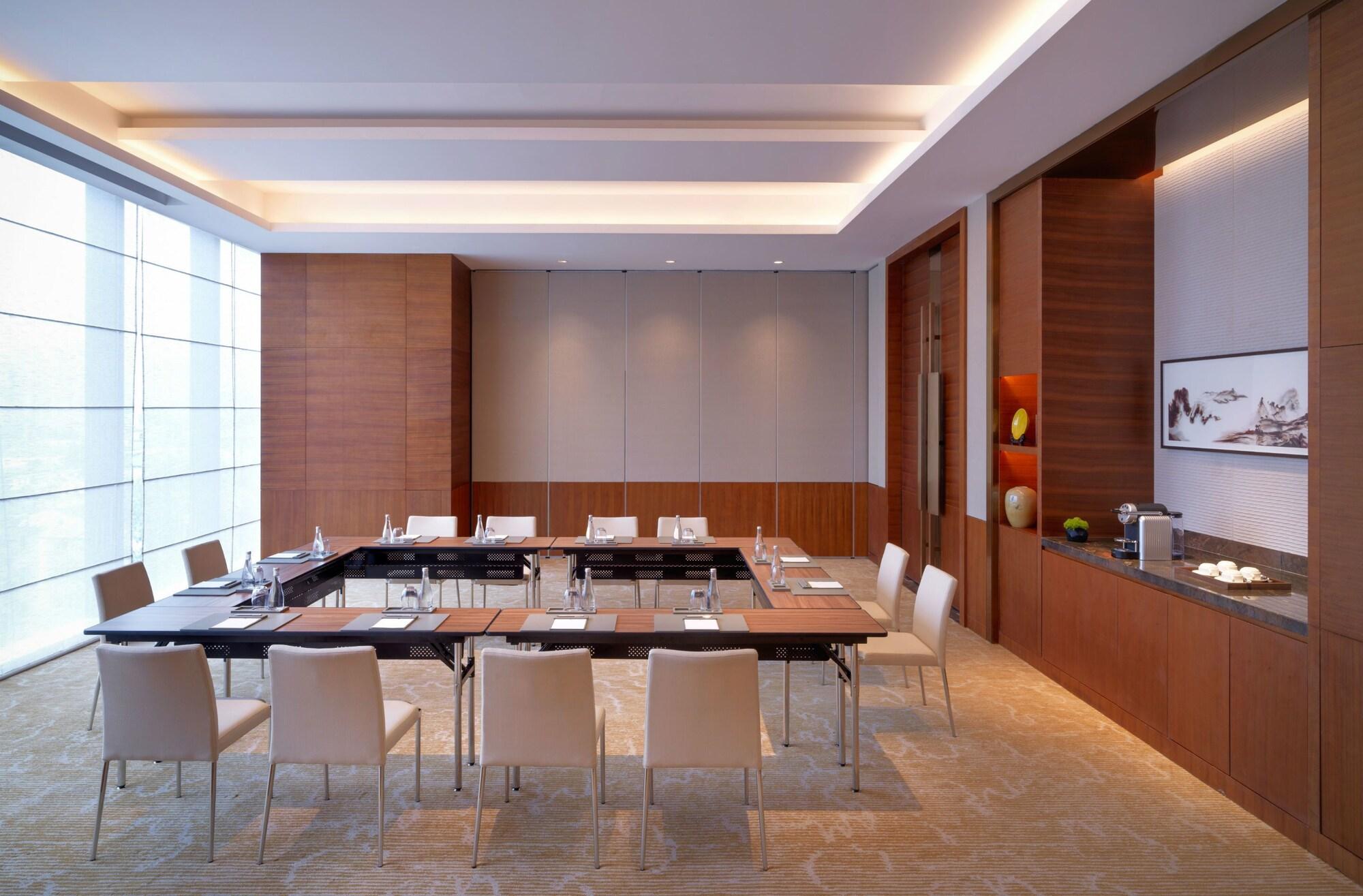 Готель Hyatt Regency Zhenjiang Чженьцзян Екстер'єр фото
